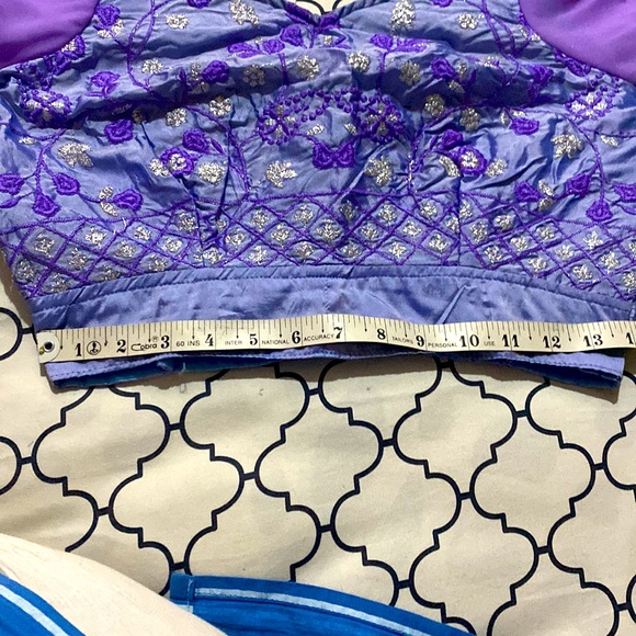 1500/-Designer saree with floor length shrug,absolutely an eye catcher in lave… - Picture 9 of 14